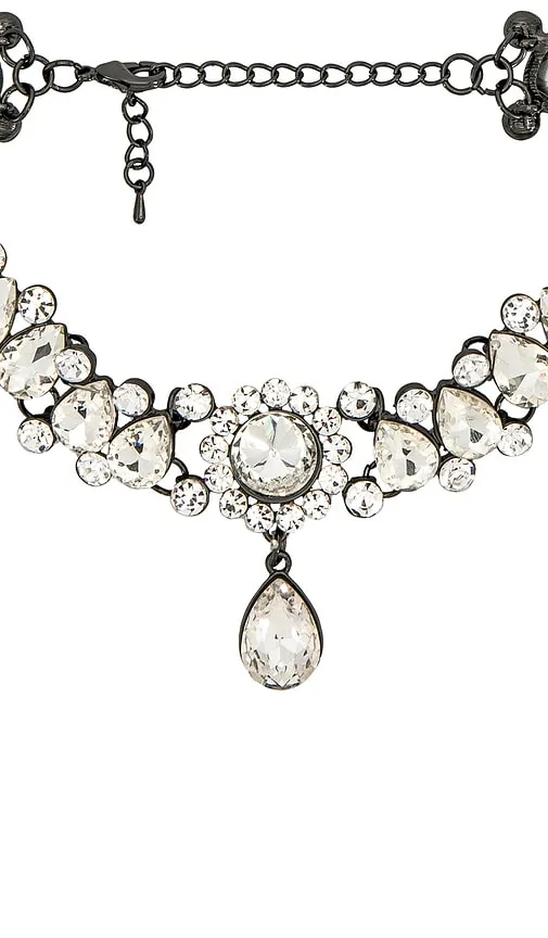 Amber Sceats Crystal Choker Necklace in Metallic Silver