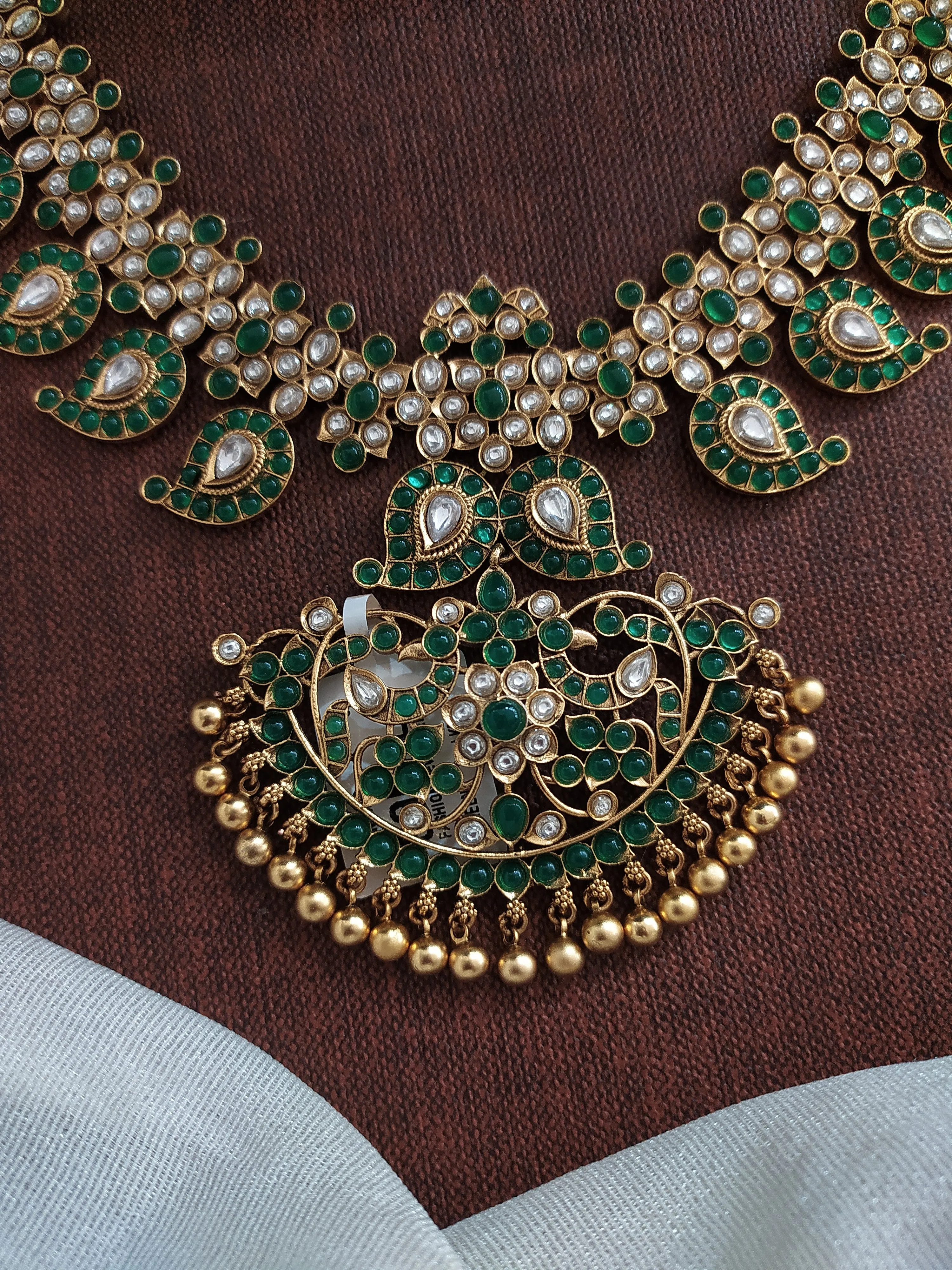 Dual Peacock Floral Design Kemp Stones Necklace Set
