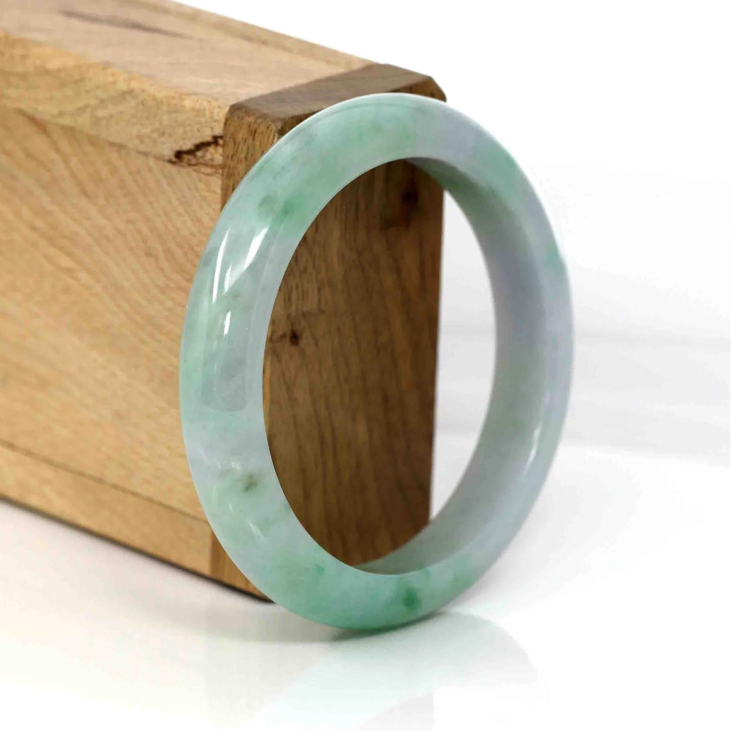 High-quality Lavender-Green Natural Burmese Jadeite Jade Bangle ( 54.82 mm )#332