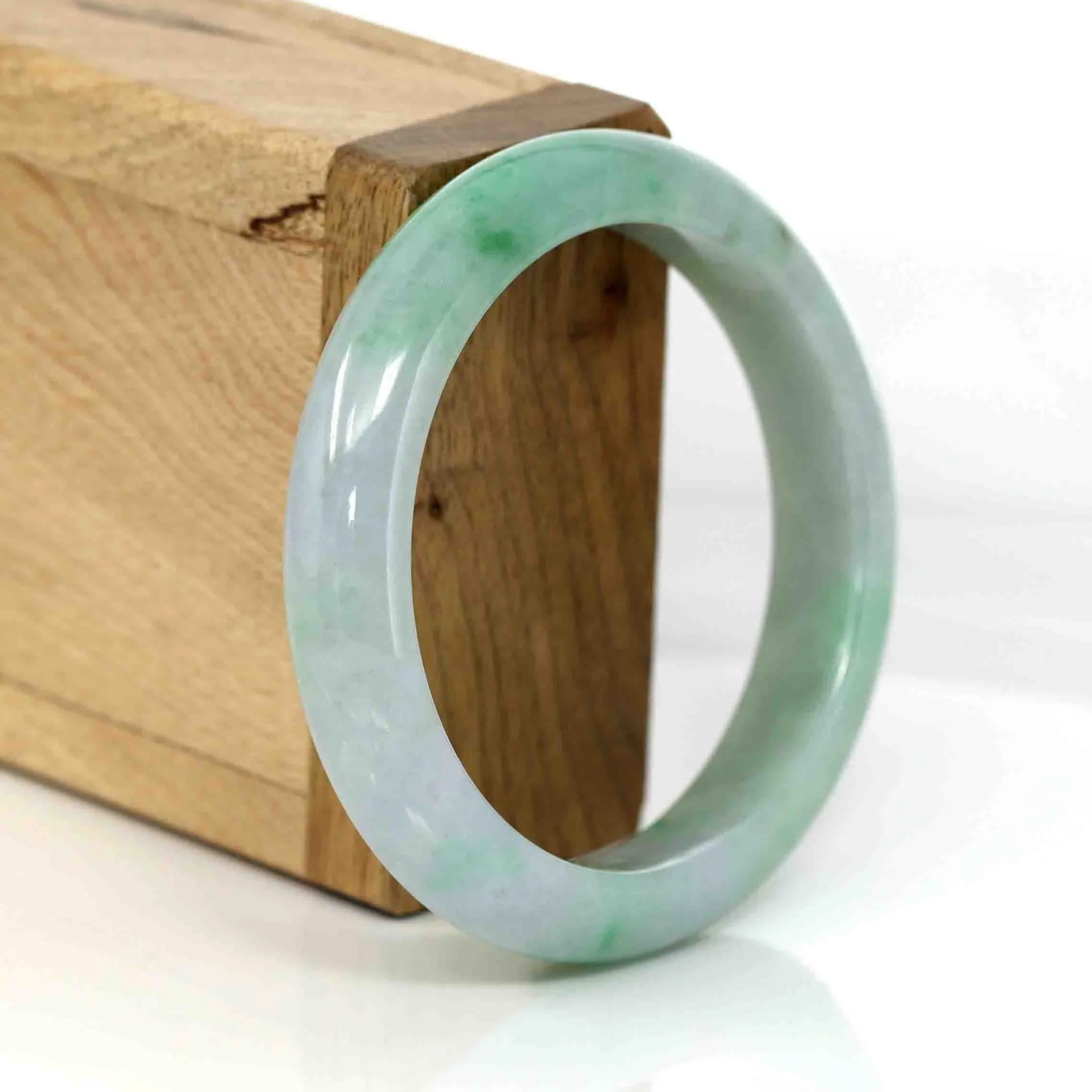 High-quality Lavender-Green Natural Burmese Jadeite Jade Bangle ( 54.82 mm )#332