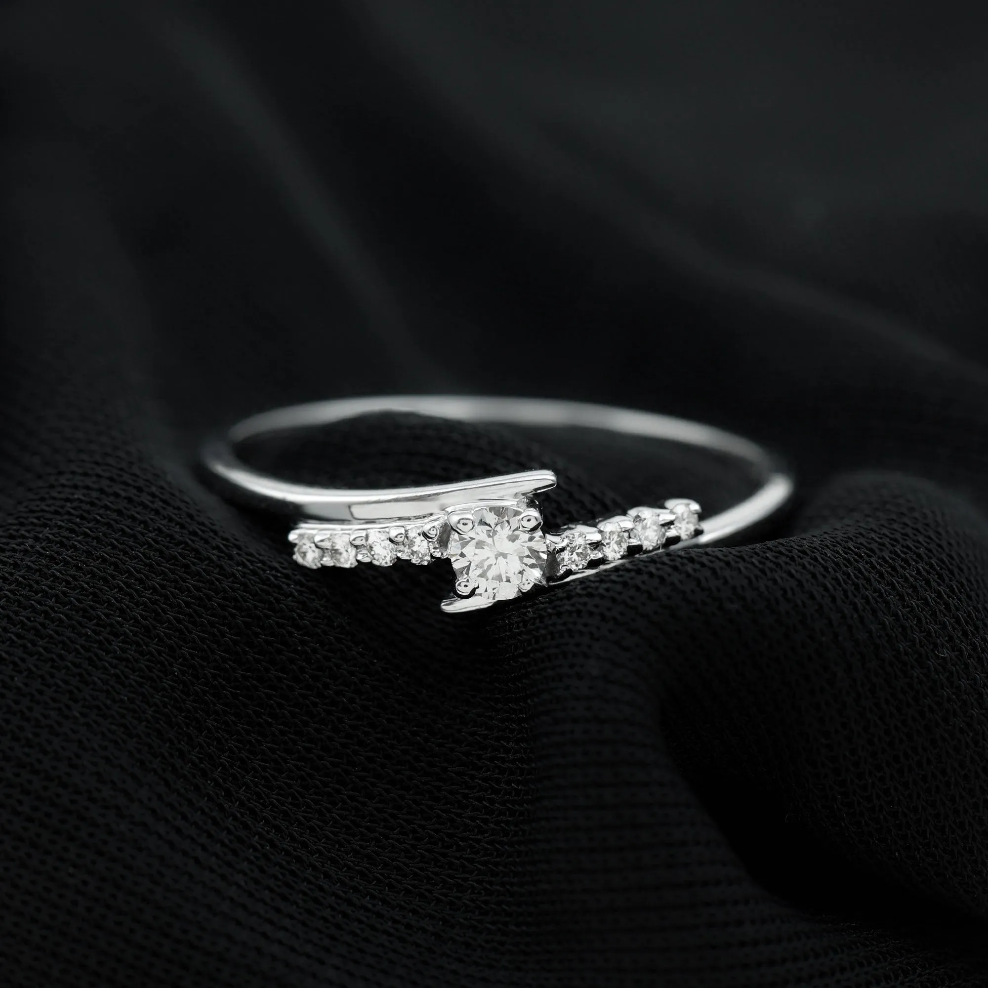 Minimal Round Diamond Bypass Promise Ring in Gold