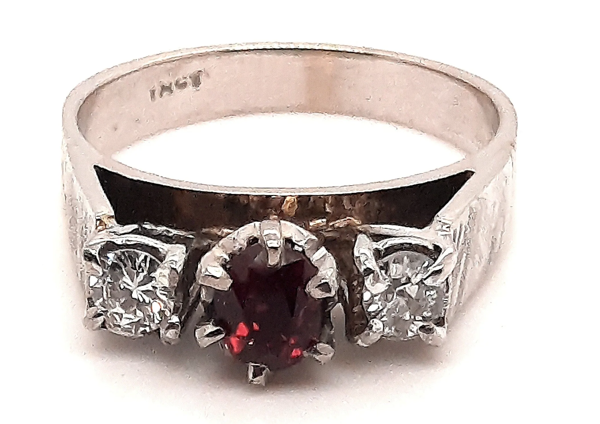 Ruby & Diamond Ring set in 18ct White Gold