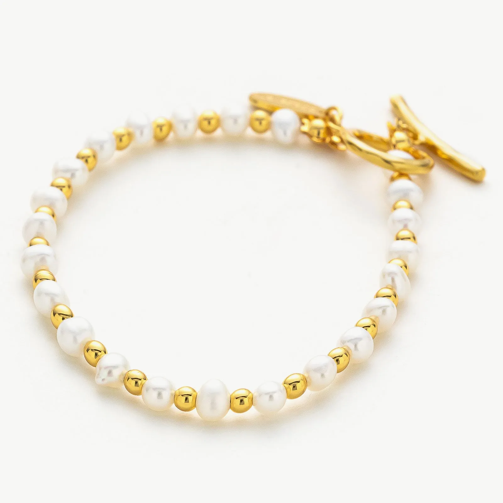 White Freshwater Pearl Bracelet